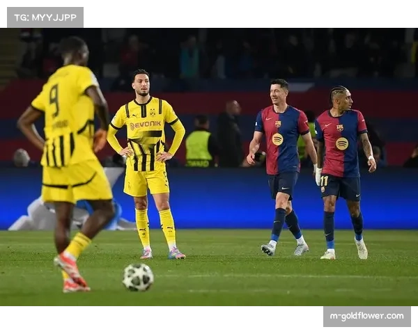 从本轮表现看多特蒙德防守端对边路传中的保护策略